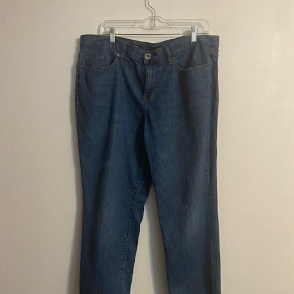 a.n.a. boyfriend 5 pockets distressed crop jeans, size 14